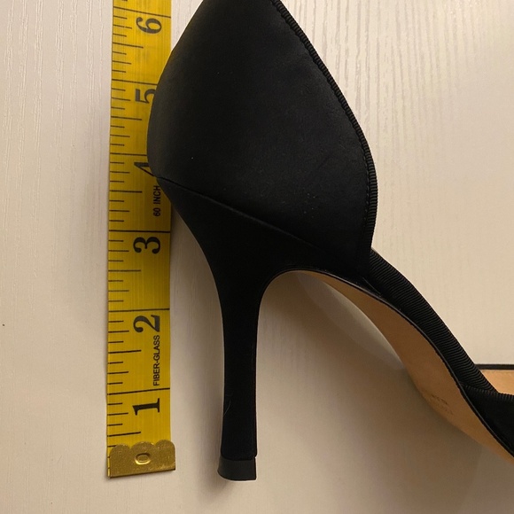 Anne Klein Women's Black Satin Stiletto Pumps Jeweled Detail Size 7M - Picture 15 of 15